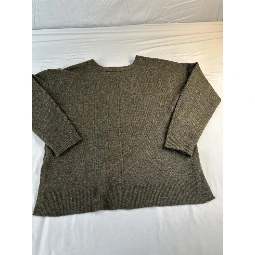 Lucky Brand Women's XS Forest Green V-Neck Pullover‎ Sweater